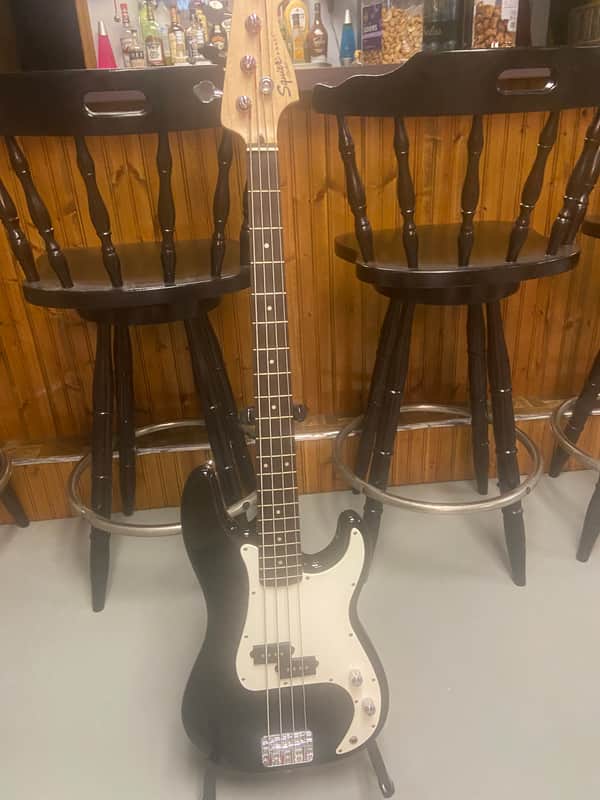 Fender Squier Precision Bass - Black image 1