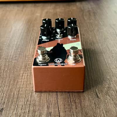 Walrus Audio Monument Harmonic Tap Tremolo V2 2018 - Present Coral / Black image 3