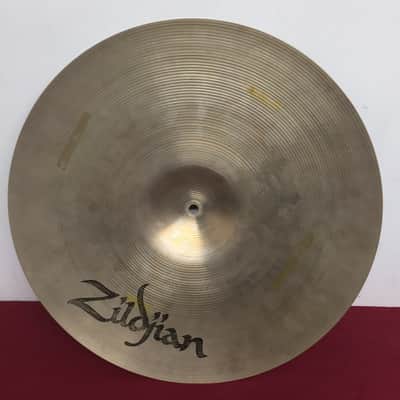 Zildjian 18" A Series Medium Ride Cymbal 1982 - 2005 - Traditional image 8
