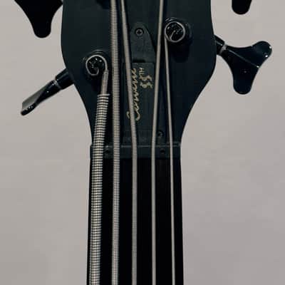 Warwick Corvette $$ 5 Fretless image 3