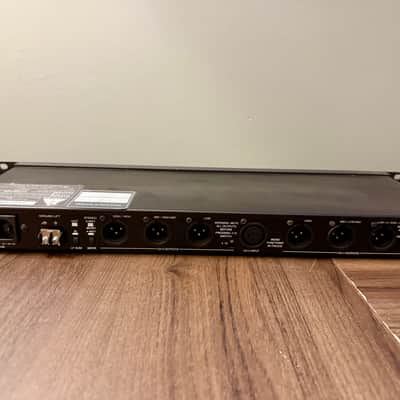 JBL M553 Stereo/ Mono Variable Crossover Working image 5