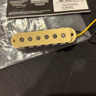 Fender 62 Jaguar Bridge Pickup Made in USA 2025 - Parchment image 1