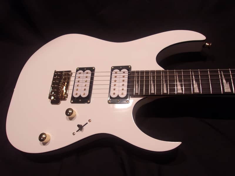 Ibanez Gio - white with gold hardware image 1