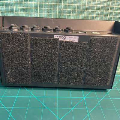 Moog Minitaur Rev2 TBP002 2012 - Present - Black image 4
