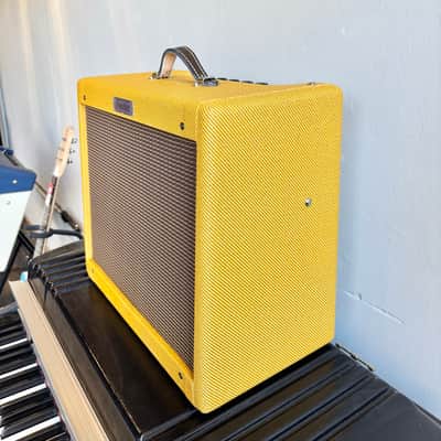 Fender Blues Junior - Combo Amp - Tweed image 3