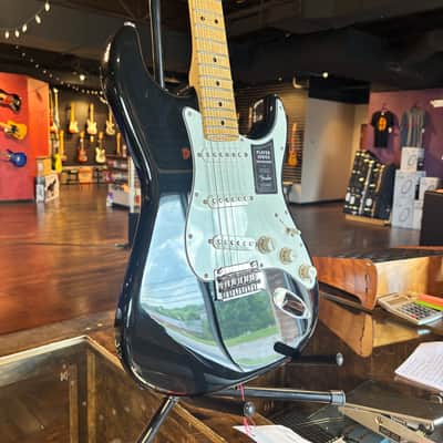 Fender Player Stratocaster (Black) image 1
