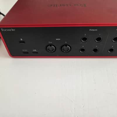 Focusrite Scarlett 4i4 4th Gen USB Audio Interface 2023 - Present - Red image 4