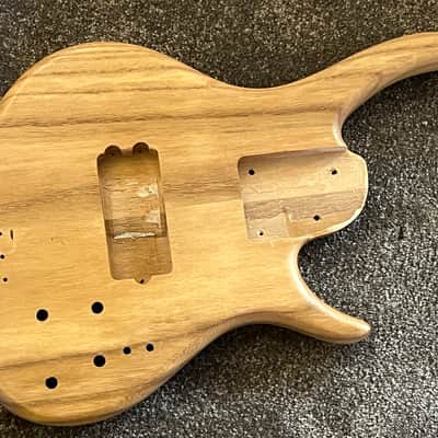 Tobias Growler V bass body - Natural Satin image 1