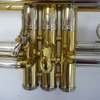 Trompeta Bach Stradivairus en Do 229 CL Corporation en muy buen estado image 14