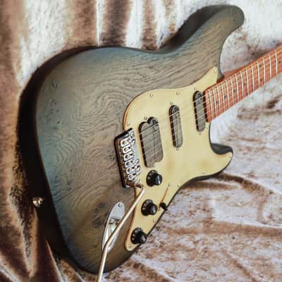 Overload Custom Guitars Themis 8 Strings -Black Stain- [GSB019