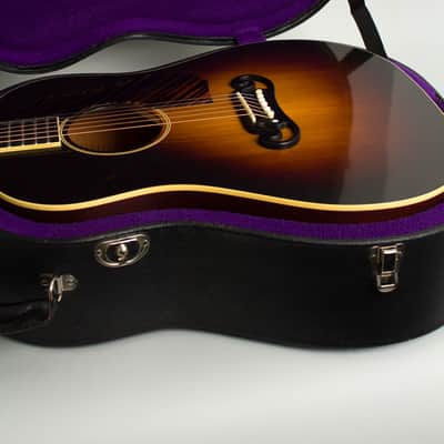 Gibson  J-55 1939 Re-issue Flat Top Acoustic Guitar (2023), ser. #21833049, original black hard shell case. Bild 12