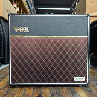 Vox UK AC15 Hand-Wired 15-watt 1 x 12-inch Tube Combo Amplifier image 1
