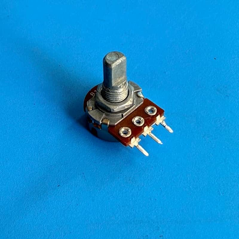 Line 6 Spider IV 15