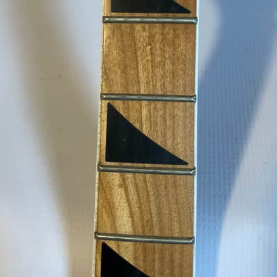 2020 Jackson JS24 DKAM JS Series Caramelized Maple Bound Guitar Neck 24 Fret Sharkfin Inlay image 11
