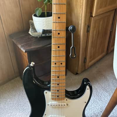 Fender Standard Stratocaster Black Solid Body Electric Guitar 2017 - Gloss Polyester image 5