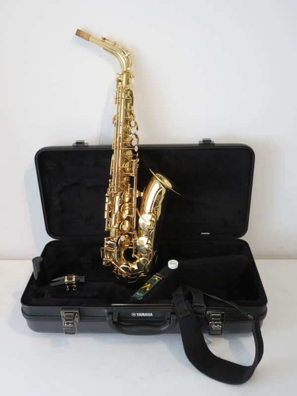 Yamaha YAS-E1 Alto Saxophone Outfit - Perfect Student Sax image 1