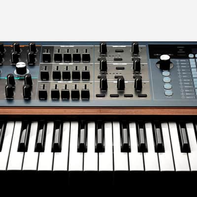Arturia Polybrute USB MIDI 6-voice 61-Key Polyphonic Analog Morphing Synthesizer image 9