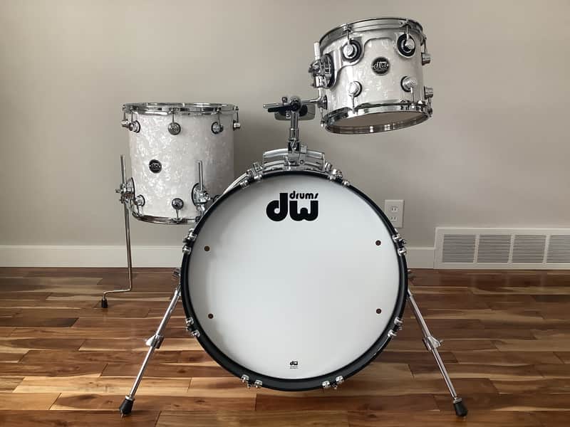DW Performance Series 3 Piece Kit White Marine w/Extras image 1
