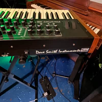 Dave Smith Instruments Prophet 08 PE 61-Key 8-Voice Polyphonic Synthesizer image 10