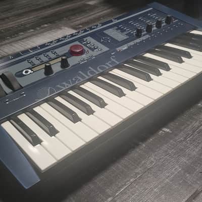 Waldorf Micro Q 37-Key Synthesizer 1999 - 2011 - Blue image 5