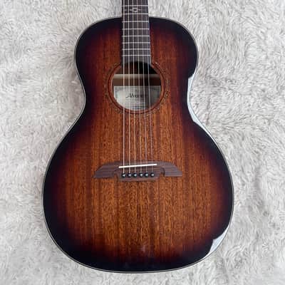 Alvarez AP66SHB Parlor 2010s - Shadowburst image 2