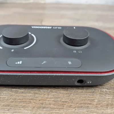Focusrite Vocaster One USB Audio Interface image 3