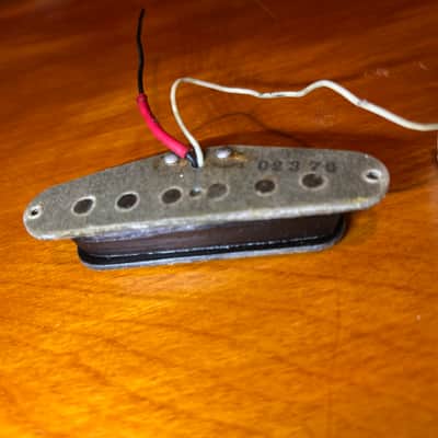 Fender Stratocaster pickup 1976 - Grey bottom image 4