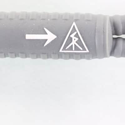 Shunyata Delta V1 Speaker Cables; 2.5m Pair image 3