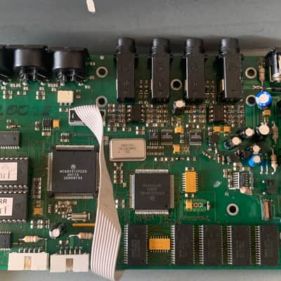 As Is For Parts / Repair Waldorf Microwave XT Rackmount Wavetable Synthesizer 1998 - Orange image 18