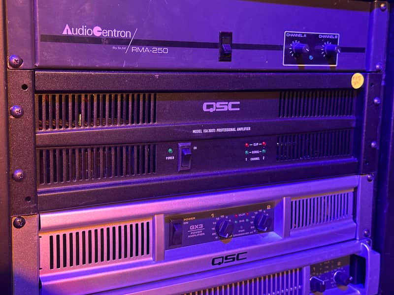 QSC ISA300TI Rack Mountable 2-Channel 430-Watt Power Amplifier image 1