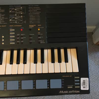 Yamaha Portasound PSS-680 MusicStation Vintage FM Synthesizer Portable Keyboard w/ Power Supply image 4