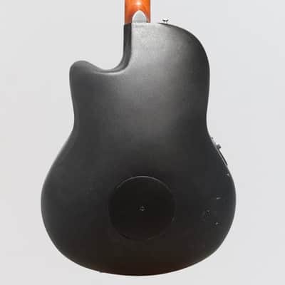 Ovation CE44 Celebrity Series Elite Mid-Depth Acoustic Electric Guitar - Reverse Blue Burst imagen 4