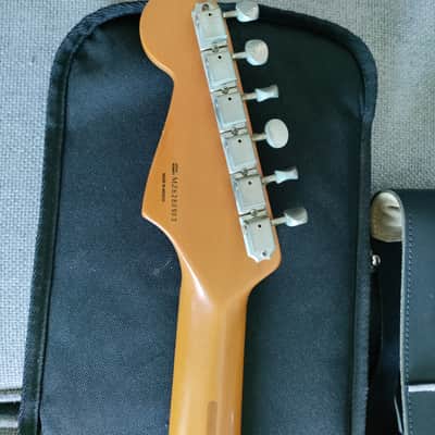 2006 Fender Classic Series '50s Stratocaster 2-Color Sunburst w/GIGBAG image 24