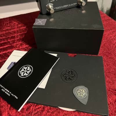Darkglass Microtubes X Ultra Bass Preamp Distortion Pedal 2025 - Black image 2