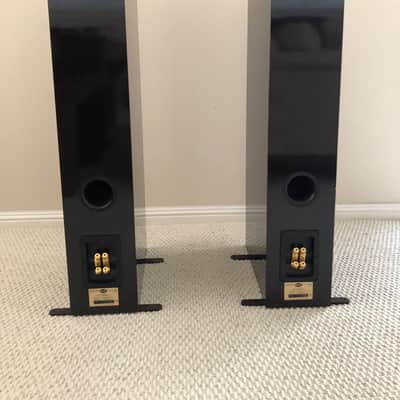 NHT (Now Hear This) 2.5i Tower Loudspeaker 1999-2000 - Black image 3