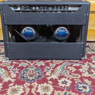 Fender Vibrolux Reverb 2-Channel 35-Watt 2x10" Guitar Combo 1967 - Black Panel image 3