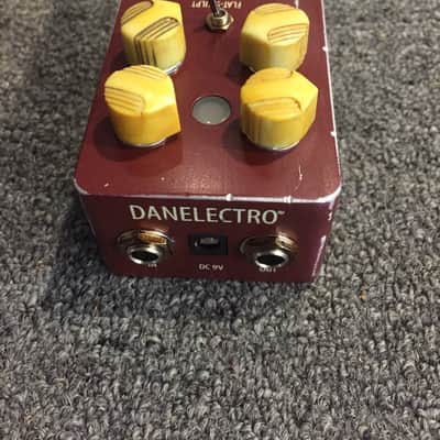 Danelectro Eisenhower Fuzz Pedal with Octave Effect 2-voice Octave Fuzz Guitar Effects Pedal image 4