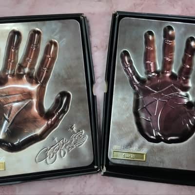 Slash & Zakk Wylde Handprint Plate The Master Hands 2015-16 Young Guitar image 1