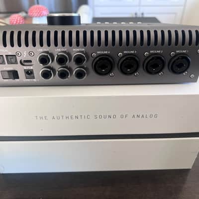Universal Audio Apollo x4 QUAD Thunderbolt 3 Audio Interface 2019 - Present - Gray image 2