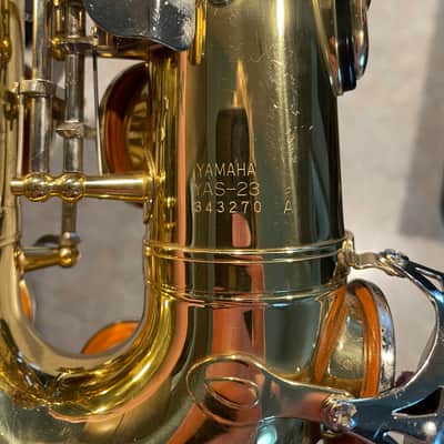 Yamaha YAS-23 Eb Alto Saxophone image 4