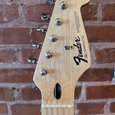 Fender '90s MIM Stratocaster with Gig Bag image 3
