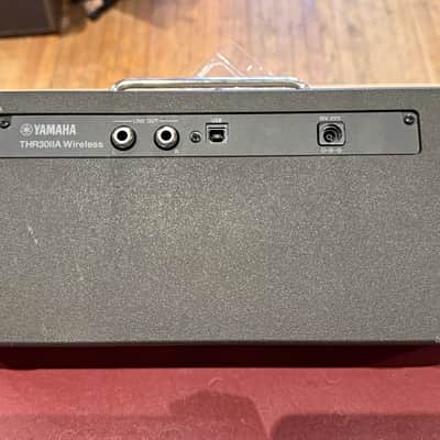 Yamaha THR30IIA 30-Watt 2x3.5" Wireless Stereo Digital Modeling Acoustic Guitar Combo 2019 - Present - Tan image 3