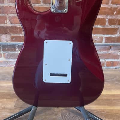Fender 1998 Standard Stratocaster Wine Red with gig bag image 4
