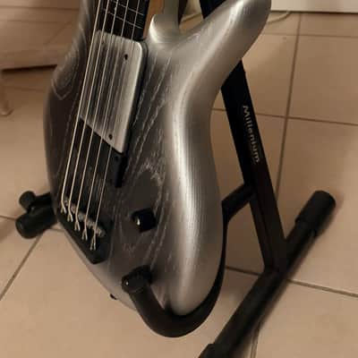Ibanez GWB25th-SWF Gary Willis 25th Anniversary Signature Soundgear Fretless 2024 - Present - Silver Wave Burst Flat image 12