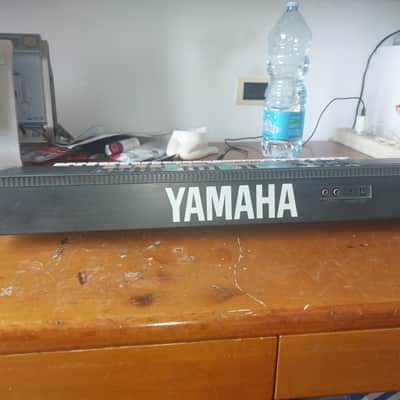 Yamaha PortaSound PSS-570 Multi-Programmable Keyboard image 2