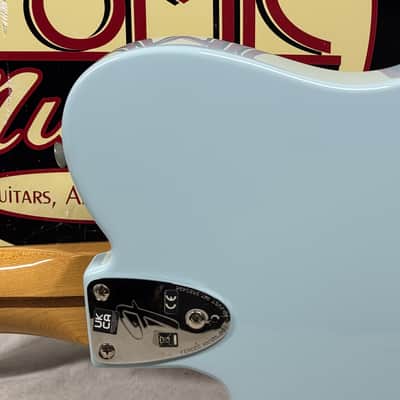 Fender Vintera '70s Telecaster Custom Guitar with Case 2022 - Sonic Blue / Pau Ferro fingerboard image 15