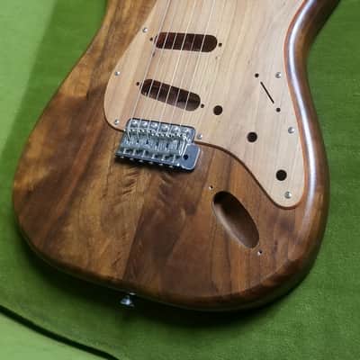 Walnut Stratocaster Body Finished image 11