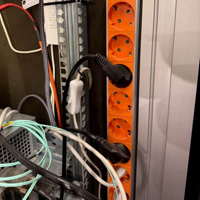 Silentium AcoustiRACK 33U Soundproof 19" Rackmount Cabinets image 11