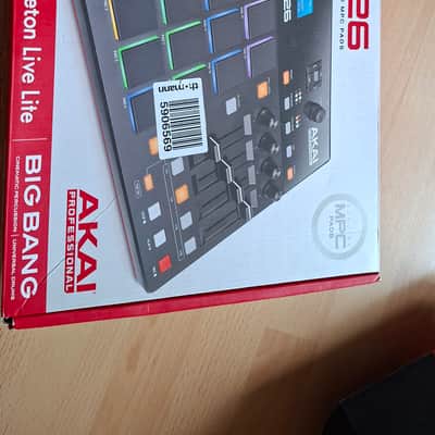 Akai MPD226 2015 - Present - Black image 3