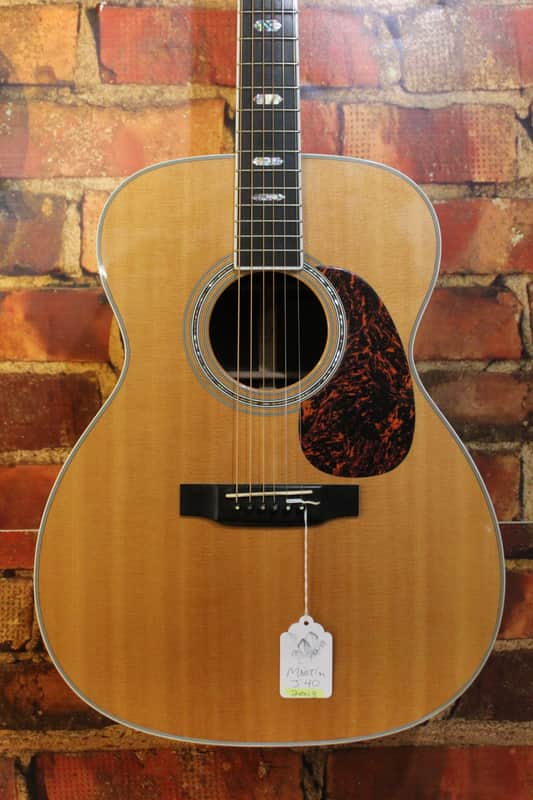 2003 Martin Standard Series J-40 — Natural image 1